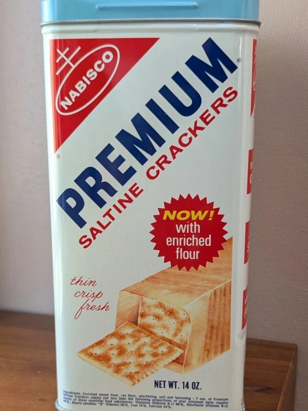 Vintage Nabisco Premium Saltine Crackers Tin in Excellent Condition